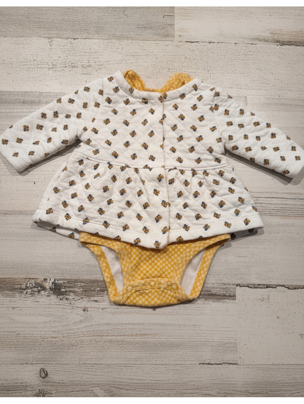 Carter's Baby Girl 2 Piece Set 6M Quilted Floral Peplum Jacket Bodysuit